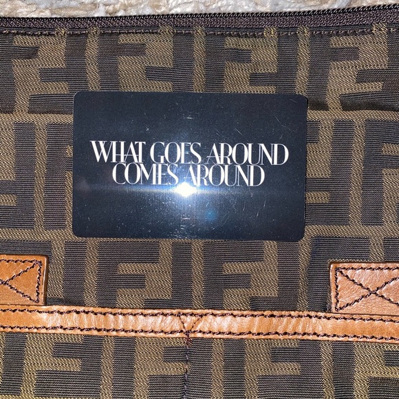 Vintage Fendi crossbody - Picture 3 of 5